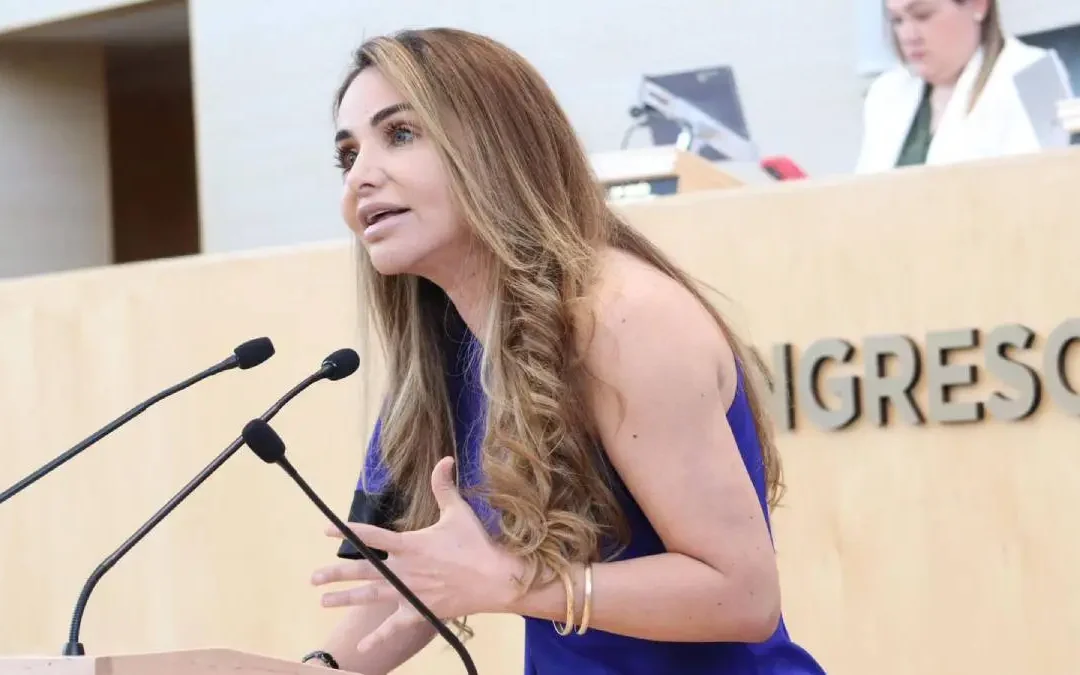 Hades Aguilar exige auditoría al gobierno de León